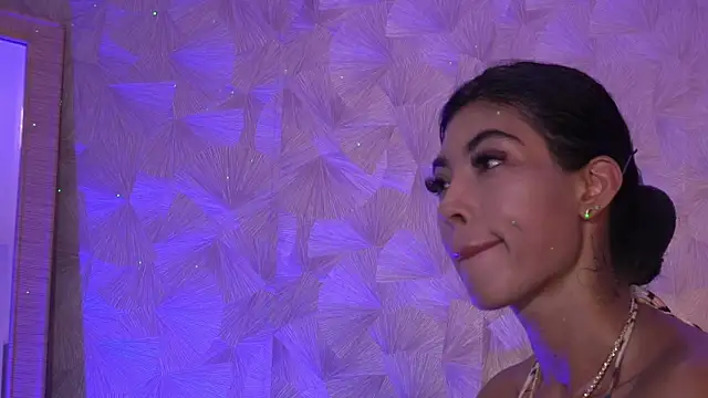 KalaBeckett_'s Live XXX Chat