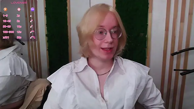 Amanda_Butlerr Adlı Modelin Canlı XXX Sohbeti