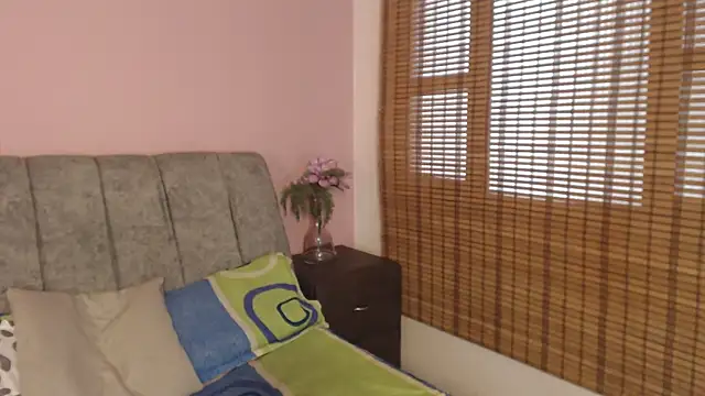 XXX chat uživo modela Samantha__Benet