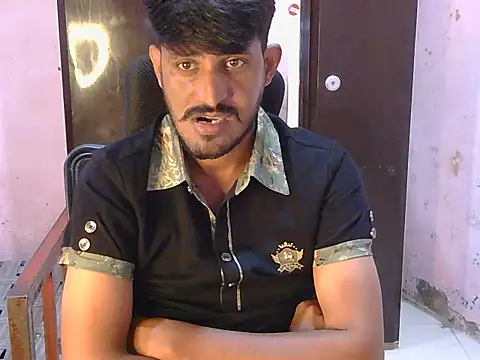 HotXKrish XXX чат на живо
