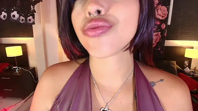 EvaaFoxxy1 live XXX chat