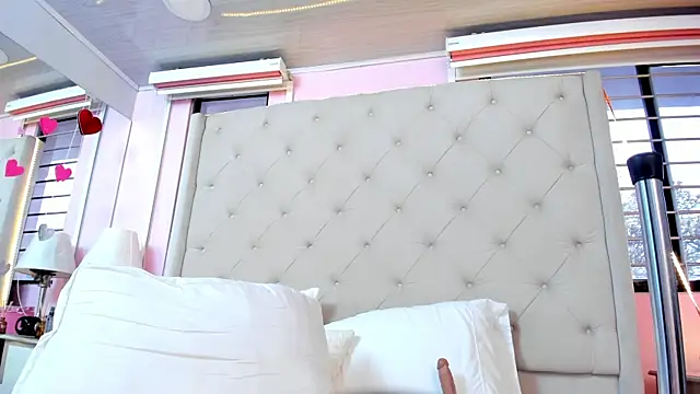 scarlett_leblanc_'s Live XXX Chat