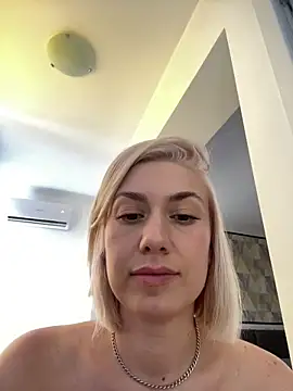 clara_k's Live XXX Chat