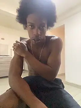 Larry-n-clouds 网络视讯表演