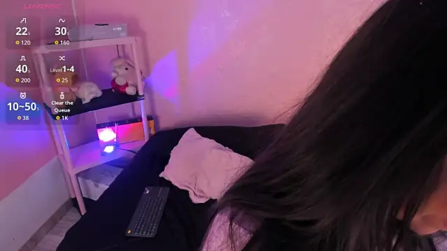 Emily_Roussee XXX чат на живо