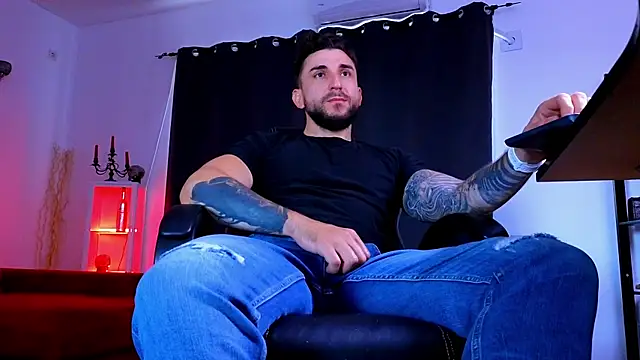 Онлайн чат XXX MightyAaron66