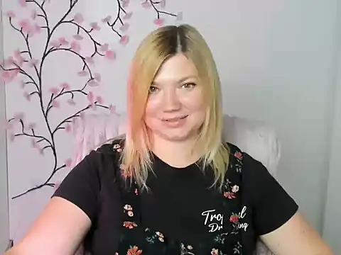 Czat XXX na żywo – Lola_moree