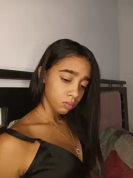 Zoe_Sweett18's Webcam Show