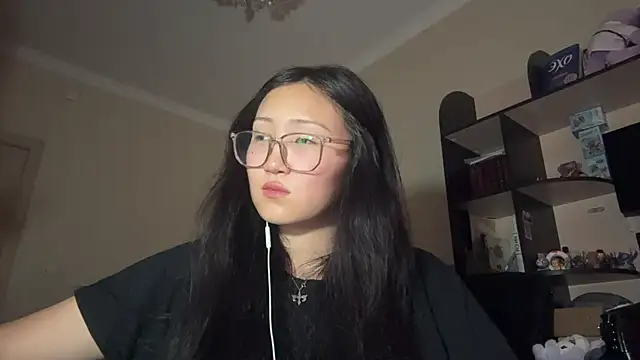 QueenOfCute Live XXX-Chat