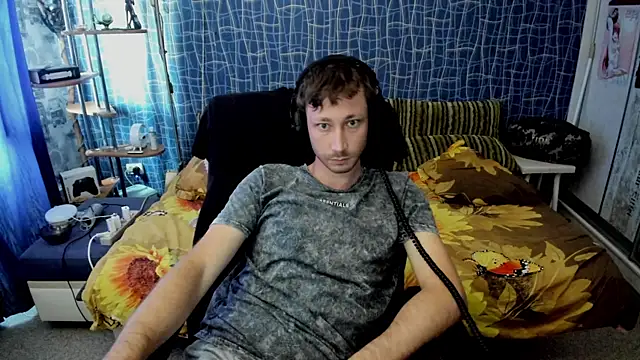 צ'אט XXX בשידור חי של CuteBoy228