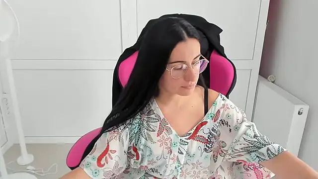 ChloeVibee's Live XXX Chat