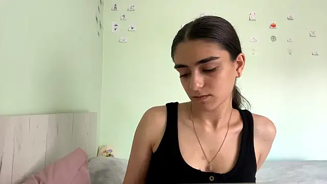 Annthebest Chat XXX in diretta