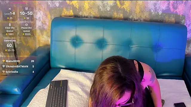 Chat XXX en directo de HollyBloom_