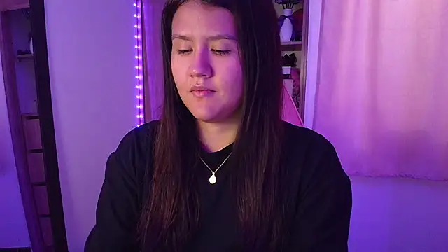 Chat XXX en directo de Oliviawatson1