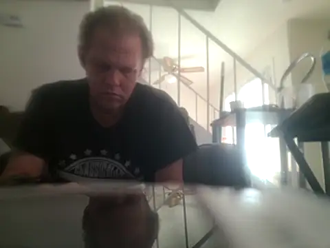 צ'אט XXX בשידור חי של yourMasterisBored