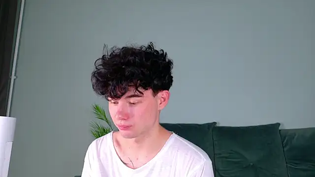 Chat +18 de moon_Gloww ao vivo