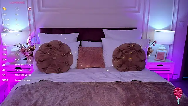 XXX chat uživo modela ElzaJons