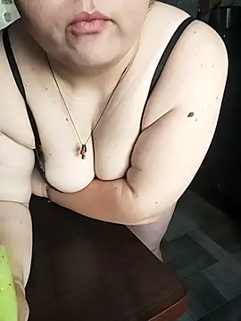 AlexAndDianax Show in webcam