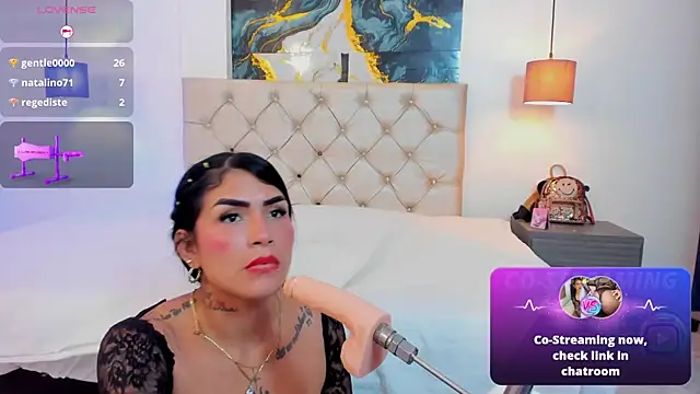 Chat XXX en directo de Alanna_Wild