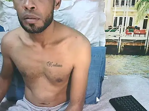 IndianMagicMike Adlı Modelin Canlı XXX Sohbeti