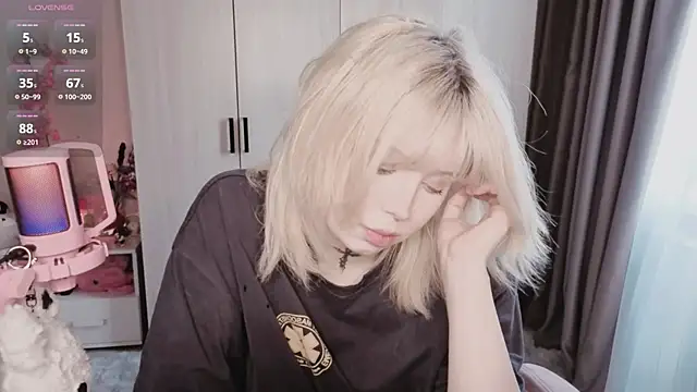 yumi_charm 现场XXX聊天