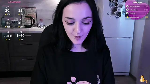 miura_moon's Live XXX Chat