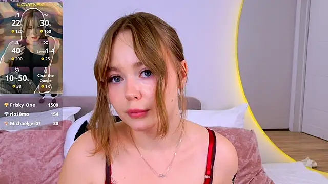 ElaraVance's Live XXX Chat