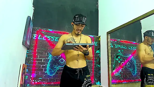 XXX chat uživo modela Dominant_kiing