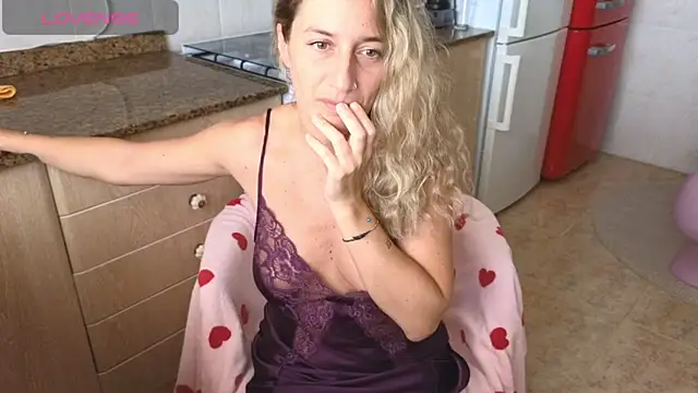 Lunamix Chat XXX live