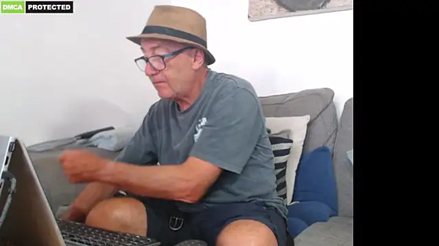 bluedae1's Live XXX Chat