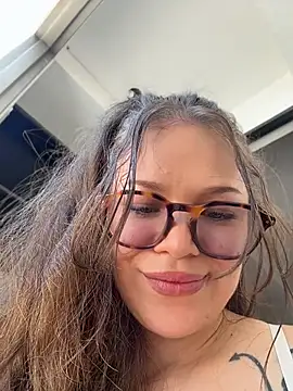 Tallulah_Kinky 现场XXX聊天