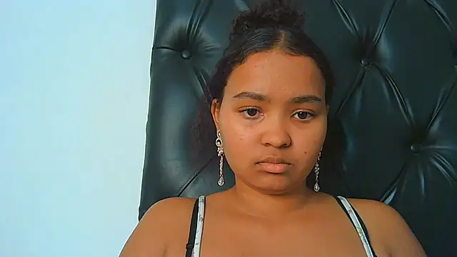 indianaphrodite1's Live XXX Chat