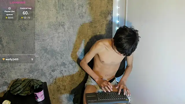Show modela Alex_it0_ na web-kameri