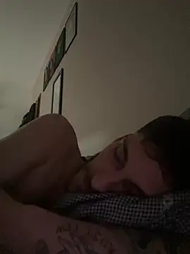 skinnytwink2008's Live XXX Chat