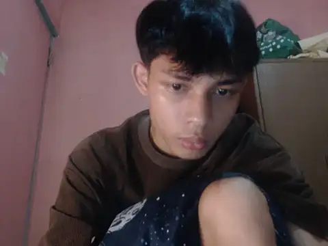 Kyoshi_19 Adlı Modelin Canlı XXX Sohbeti