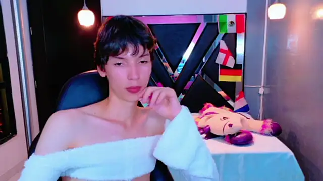Stefany_PiInk – Naživo XXX chat