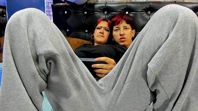 Keily_and_cartyx Live XXX-Chat