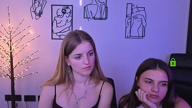 lisa_dark_'s Live XXX Chat
