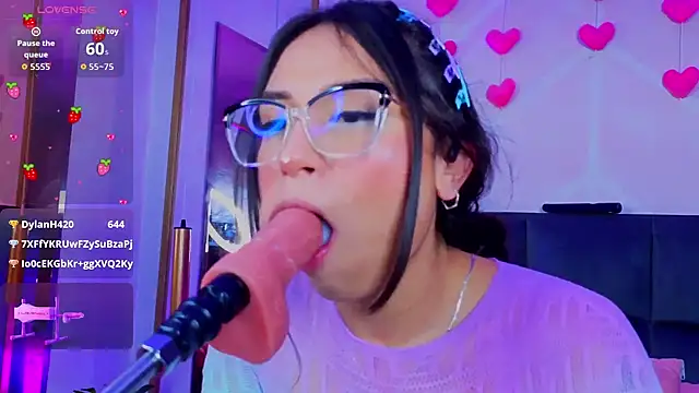 MadyJackson Live XXX-chat