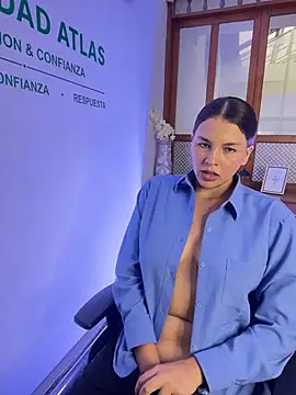 KateRousee's Live XXX Chat