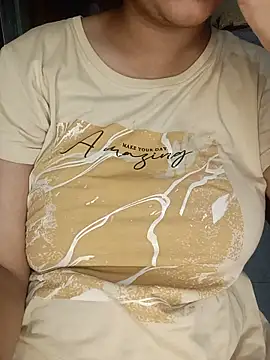 Онлайн чат XXX MissRiyaLive