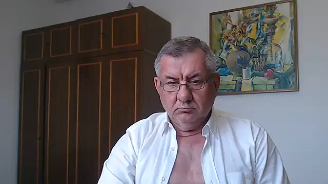Онлайн чат XXX machomale3