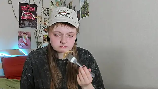 XXX chat uživo modela WonderConnie1