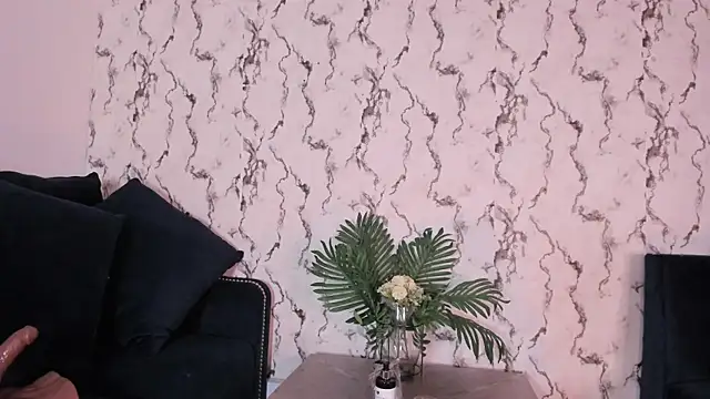 Fiorelaa_ Chat XXX in diretta
