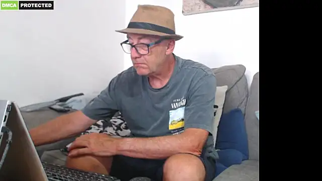 XXX chat uživo modela bluedae1