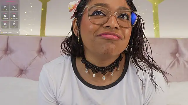 Chat +18 de Canela_Montiel ao vivo