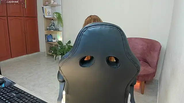 Chat +18 de Nathalie_29 ao vivo
