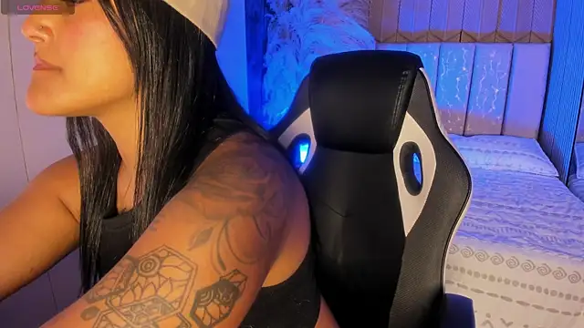 LexiAdamss – Naživo XXX chat