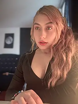 _Danna Chat XXX live