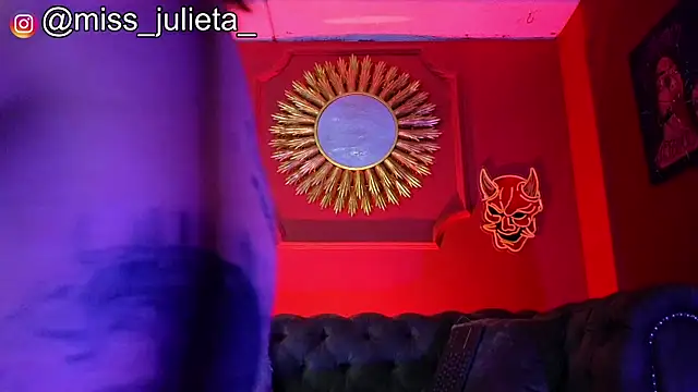צ'אט XXX בשידור חי של Julieta_Russell